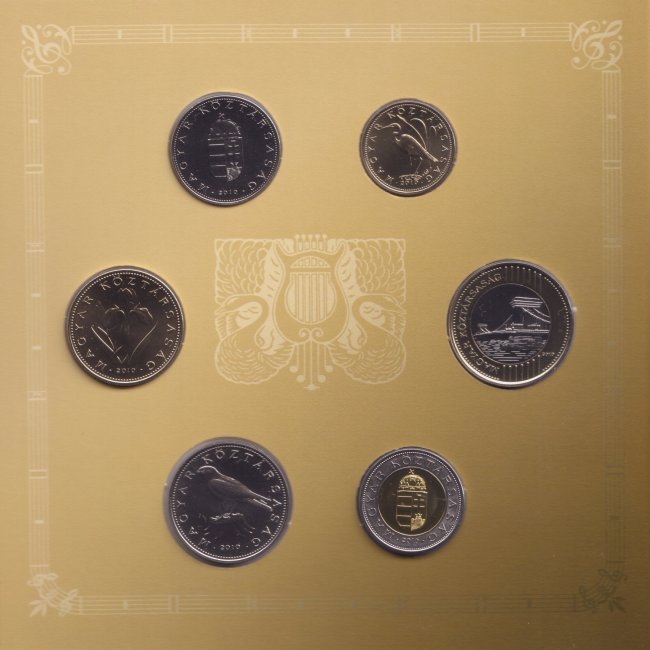 2010. vi extra verdefnyes BU (Brilliant Uncirculated) forgalmi sor