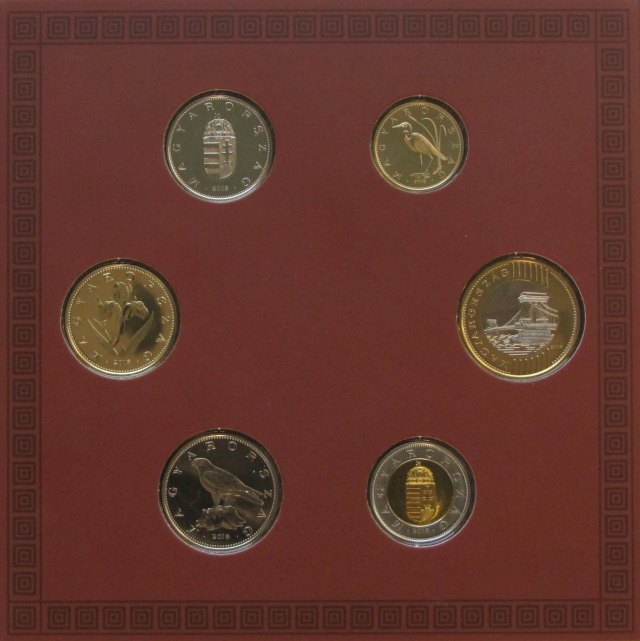 2015. vi extra verdefnyes BU (Brilliant Uncirculated) forgalmi sor