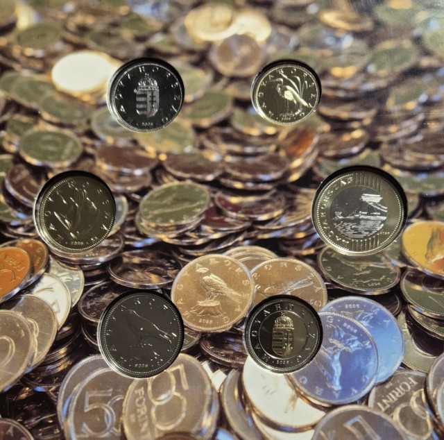 2026. �vi extra verdef�nyes BU (Brilliant Uncirculated) forgalmi sor