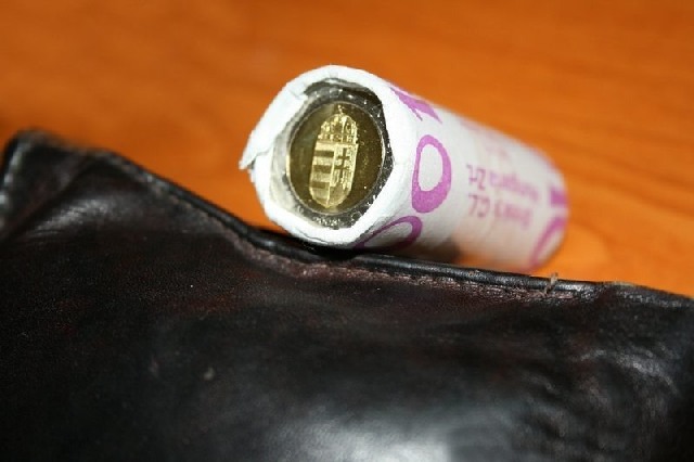2008-as Bi-metl 100 forintos rolni - (2008 100 forintos rolni)