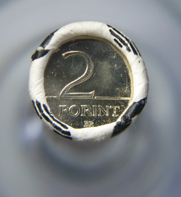 2001-es 2 forintos rolni - (2001 2 forintos rolni)