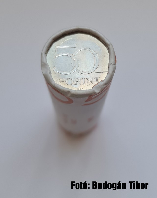 2016-os 50 forintos Hetven ves a forint rolni - (2016 50 forintos 70 ves a forint rolni)