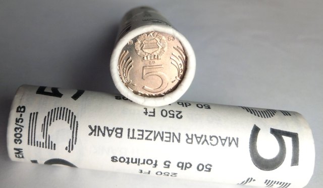 1983-as 5 forintos rolni - (1983 5 forintos rolni)