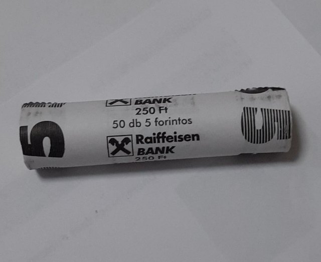 2018-as 5 forintos rolni - (2018 5 forintos rolni)